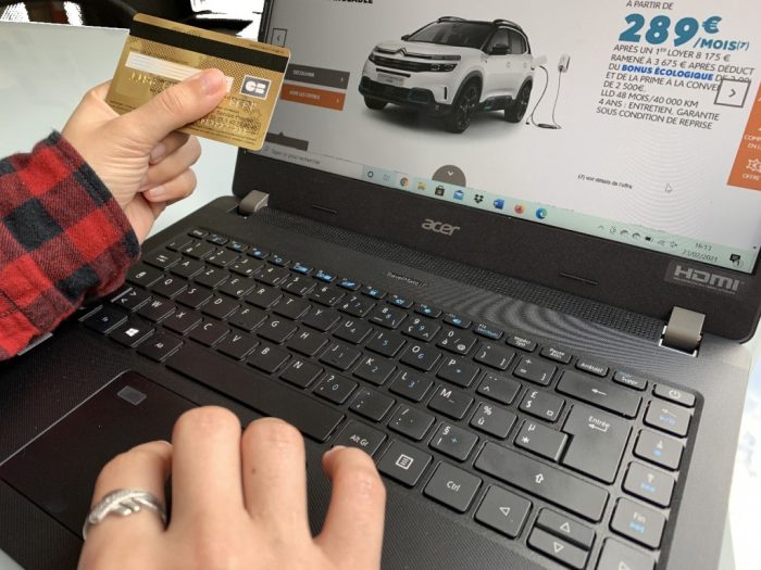 Achat d’un véhicule à distance auprès de professionnels : quels sont vos droits ?